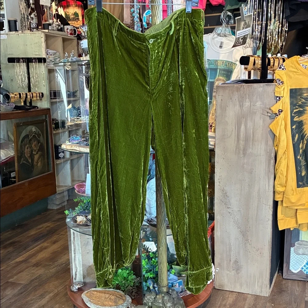Green Velvet Women's Trousers Travelling Pants Button Cuffs Comfortable - Picture 3 of 6